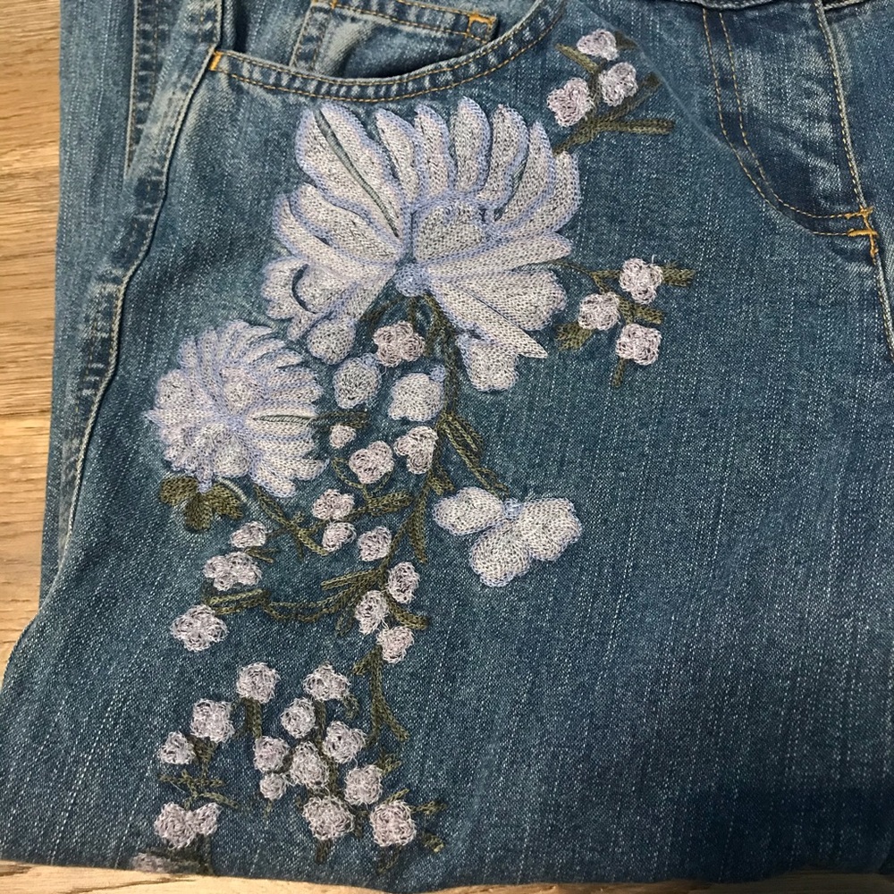 Jeans from Context. Size 2 petite - Picture 2 of 7